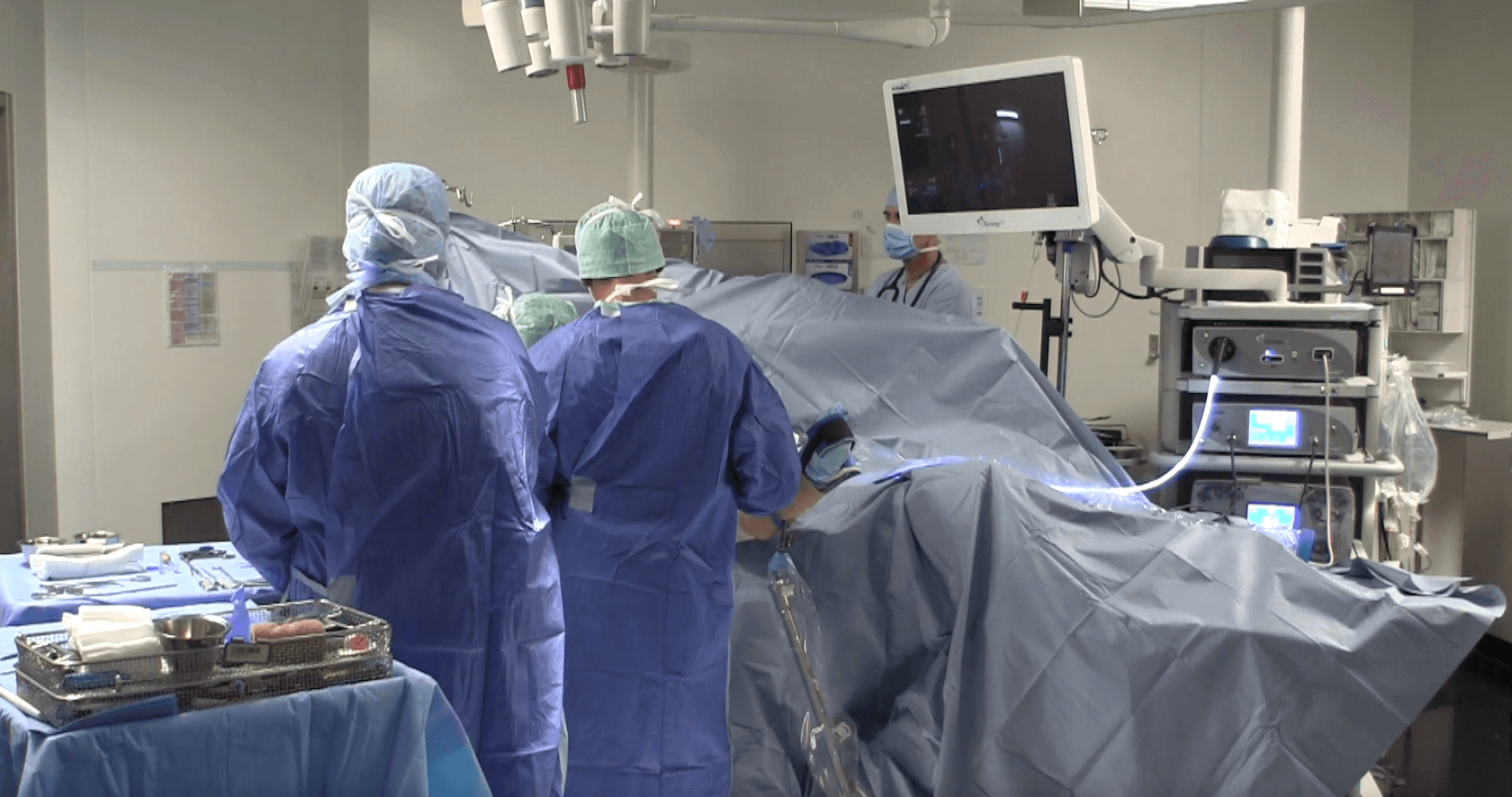 Réparation arthroscopique de la coiffe des rotateurs en live surgery